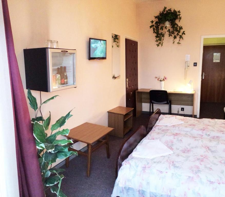 Uno Hotel 3*