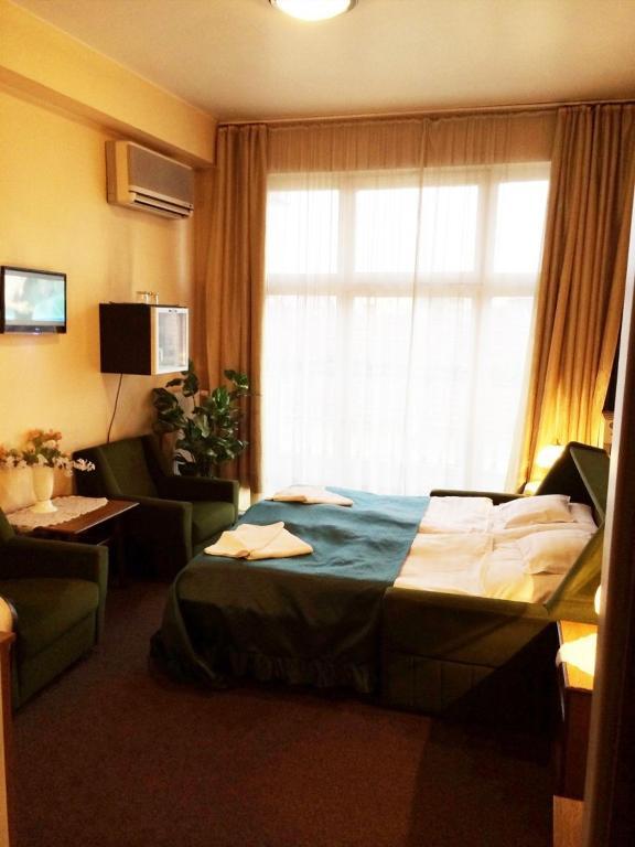 Uno Hotel 3*